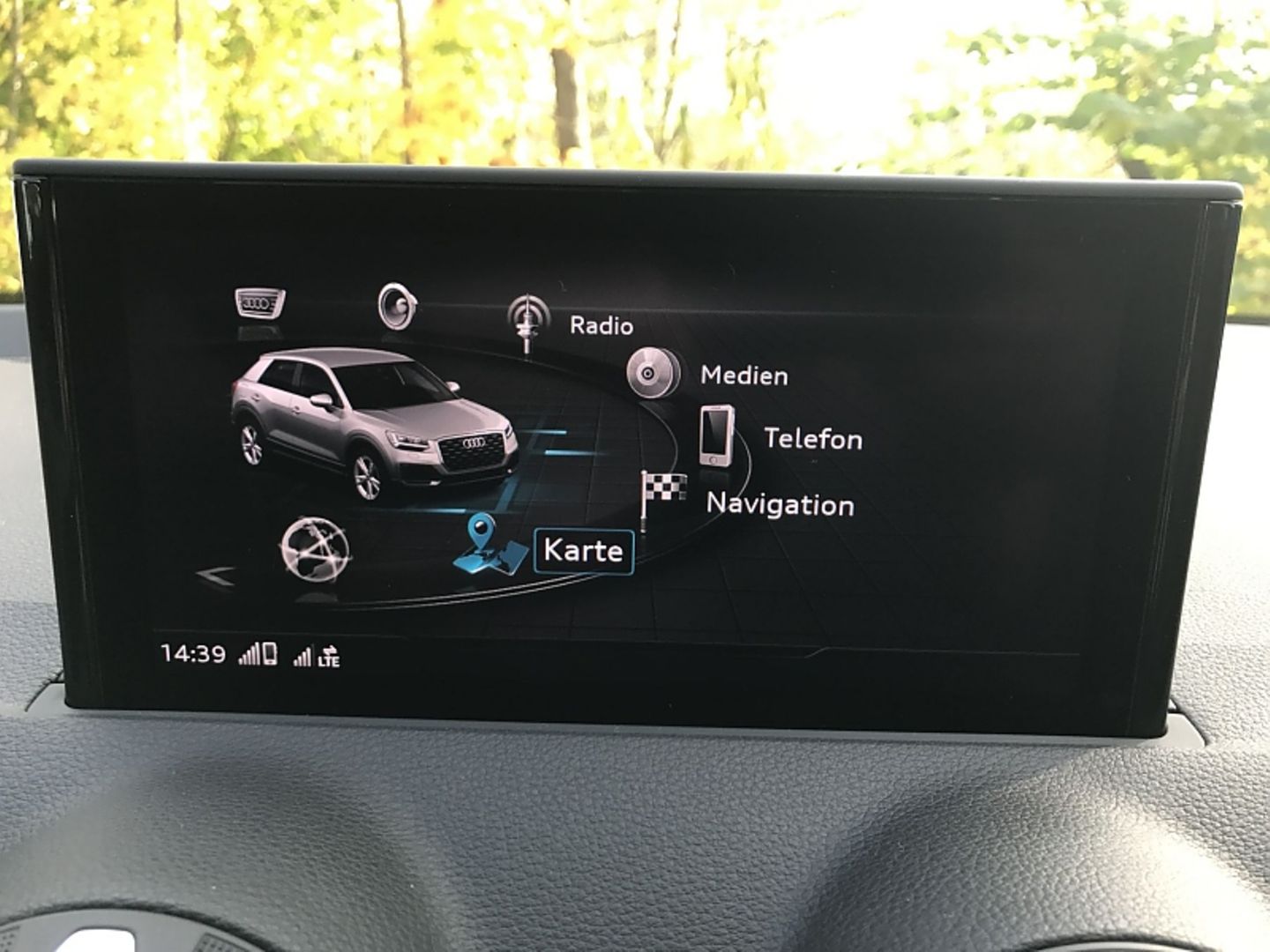 Übersichtliches Hauptmenü bei Audi