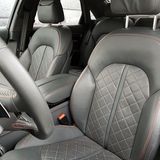 Abt Audi S8 Plus - bequeme Ledersitze vorne..
