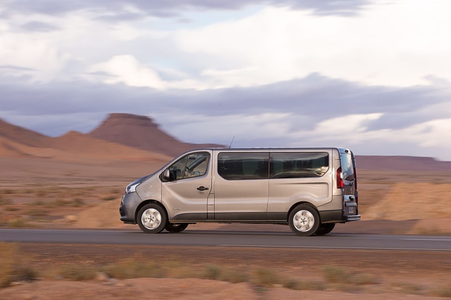 Nissan NV300 Kombi