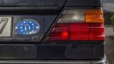 Mercedes 200 D Kilometer-Millionär - auch die Heckklappe wurde vom Rost zerfressen