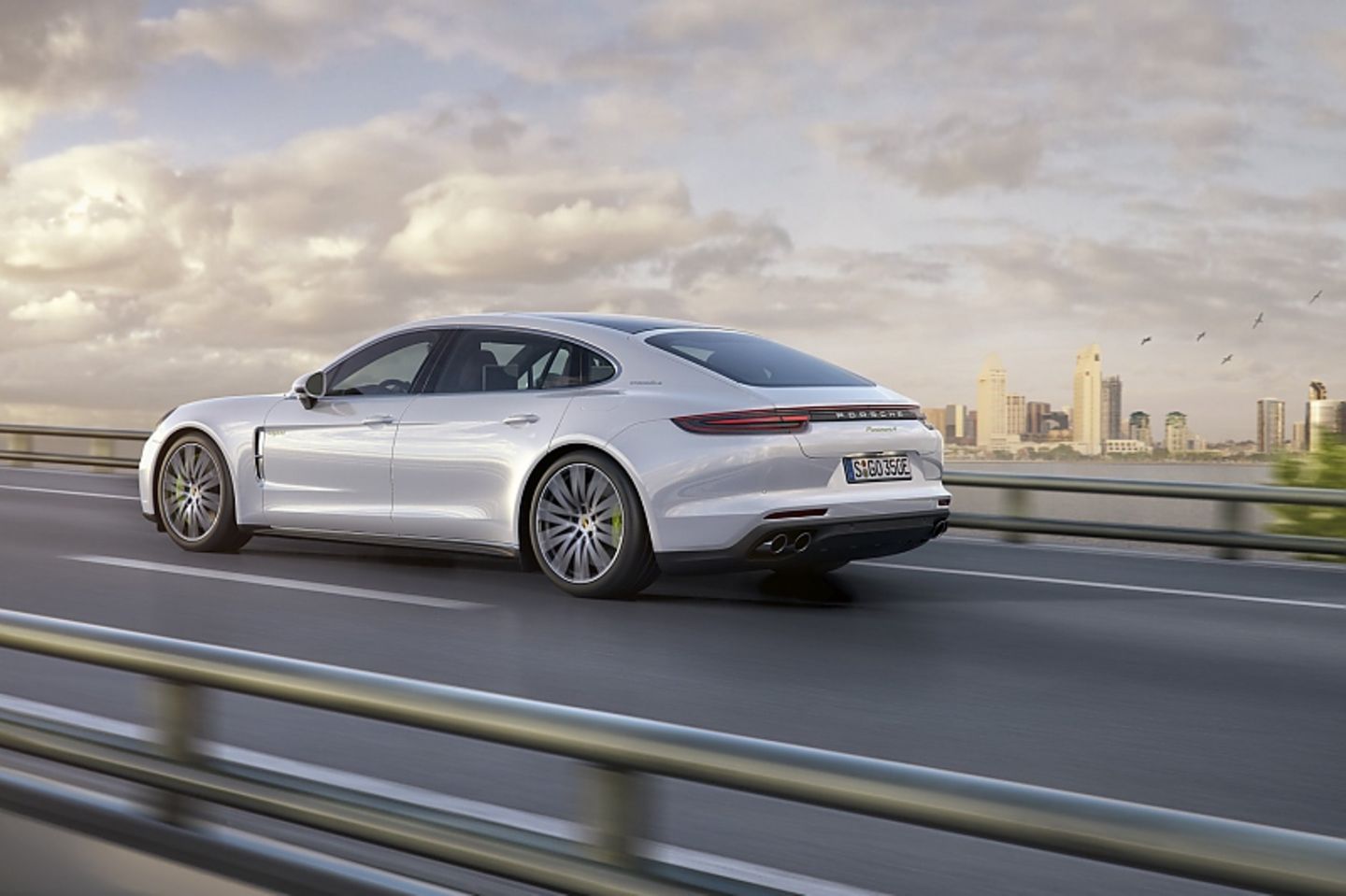 Porsche Panamera Executive - Allradantrieb ist serienmäßig