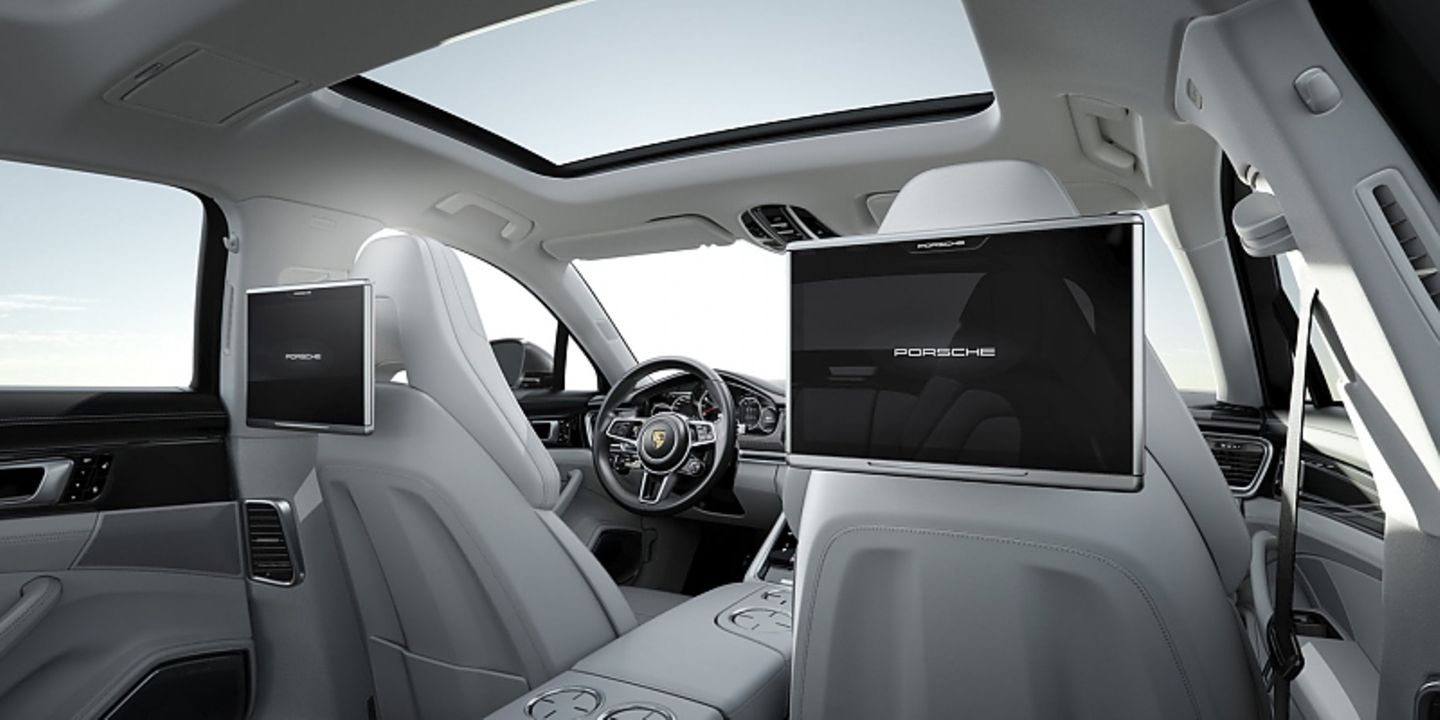 Porsche Panamera Executive - die Tablets lassen sich entnehmen