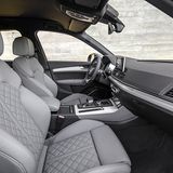 Bequeme Frontsitze im Audi Q5 2.0 TFSI Quattro