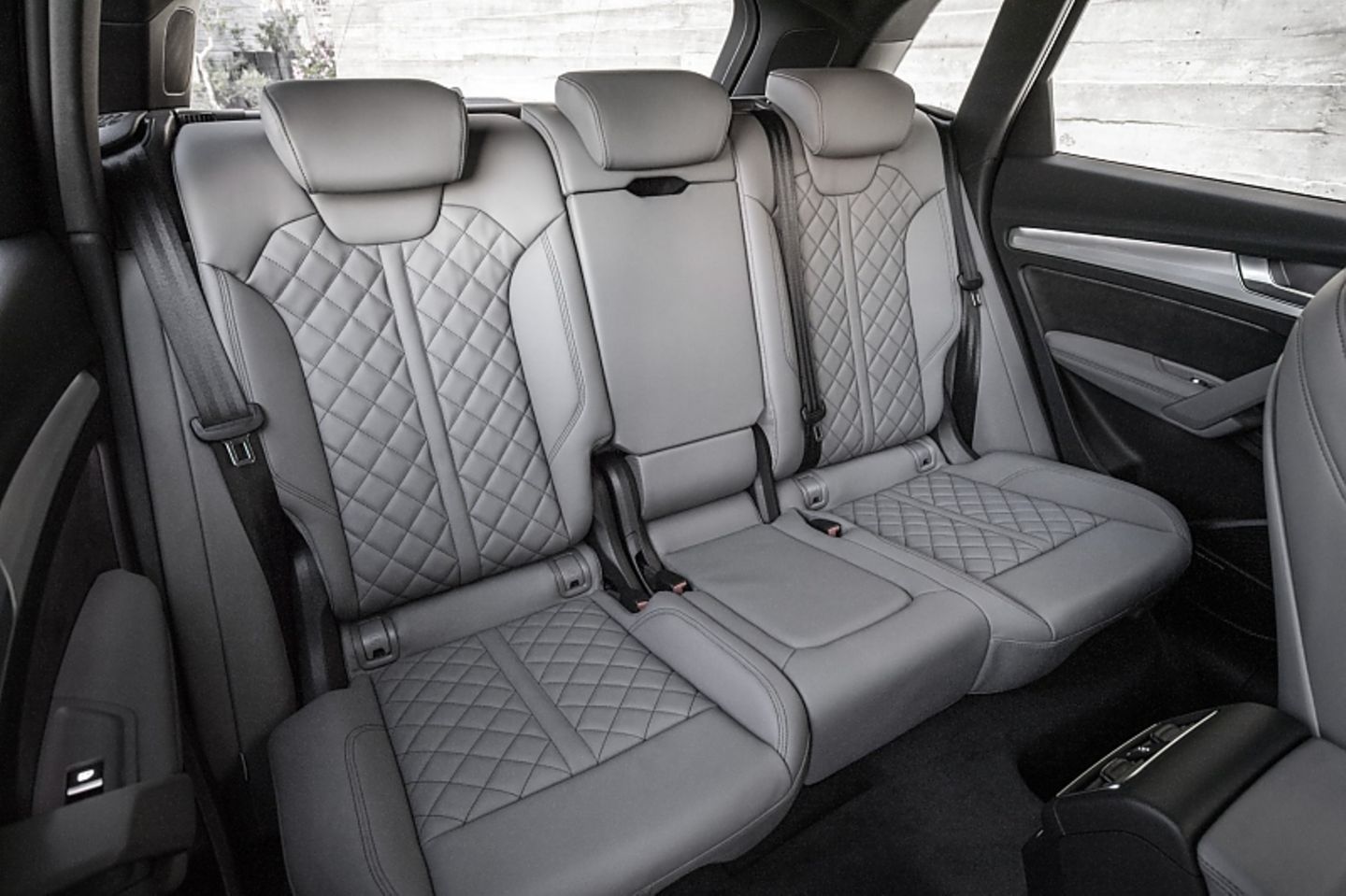 Audi Q5 2.0 TFSI Quattro - die Kopfstützen könnten größer sein