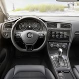 Das Cockpit des neue VW Golf Variant.