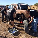Nissan Navara in Marokko 2016 - Reifenpanne in der Wüste