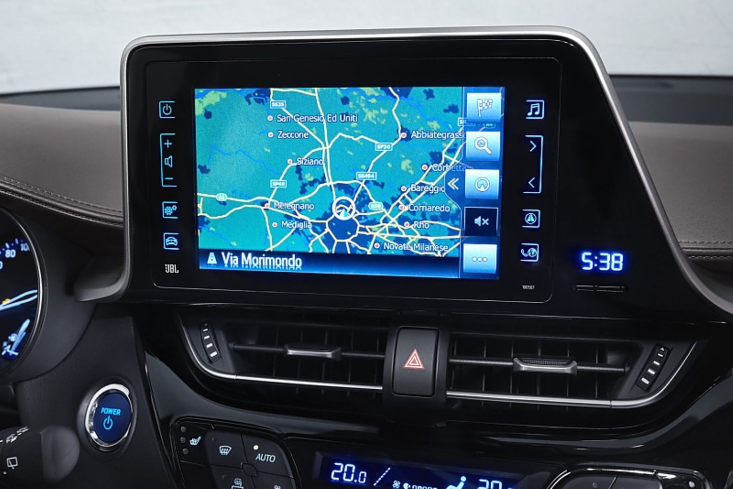 Toyota C-HR - acht Zoll großer Touchscreen