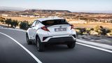 Toyota C-HR - der Hybride schafft nur Tempo 170