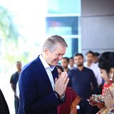 Tradition muss sein: Dr. Weber (Mitte) bei der Begrüßung