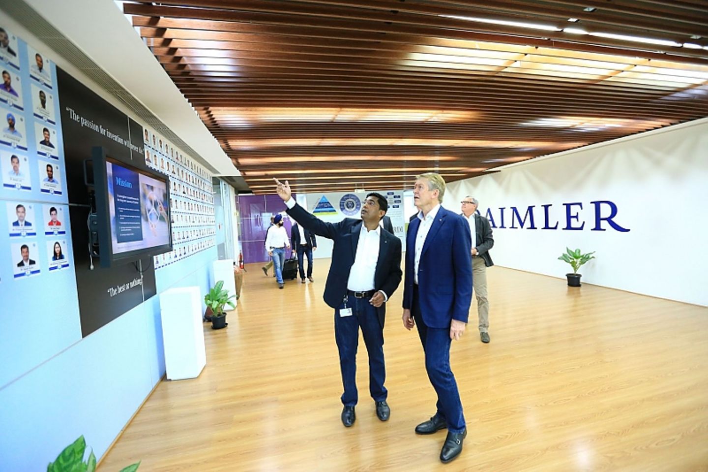 Im Mercedes Entwicklungszentrum in Bangalore gibt es eine "Wall of Fame" für Mitarbeiter
