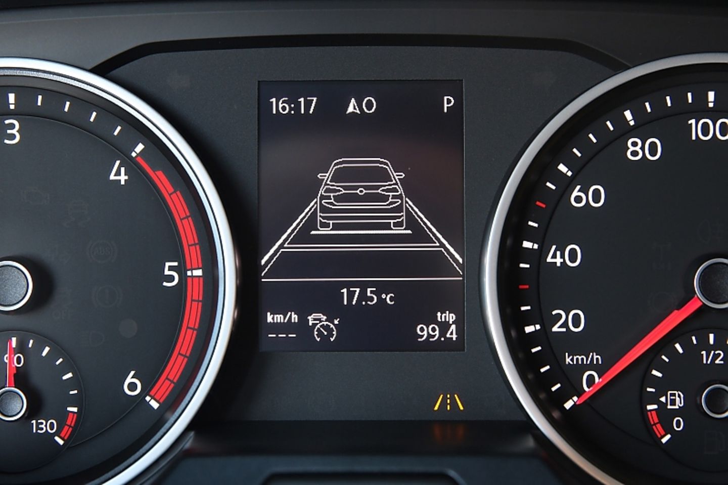Volkswagen gibt dem Crafter erstmals optional den Abstandsautomaten ACC mit
