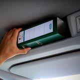 Passt: Ordner-Ablage im Volkswagen Crafter