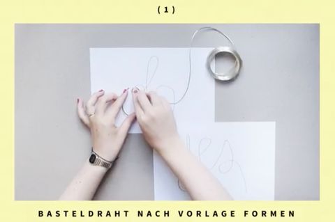 Zuhause: Making of: Leuchtschrift