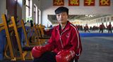 Jiaqi Jiang, 19, hat bereits zwei Goldmedaillen im Kickboxen gewonnen. Ihre Eltern wollten zunächst verhindern, dass sie Kung-Fu lernt, weil sich das für Mädchen nicht gehöre. Mittlerweile sind sie stolz auf ihre Tochter.