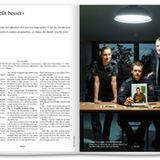 »Papa schiesst besser« - Sechs Familien erzählen, wie es ist, wenn der Beruf über Generationen hinweg vererbt wird.