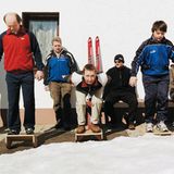 Der entscheidene Augenblick, der Absprung von der Schanze - hier noch als gefahrlose Trockenübung.