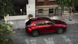 Fünf Personen passen in den neuen Mazda CX-5.