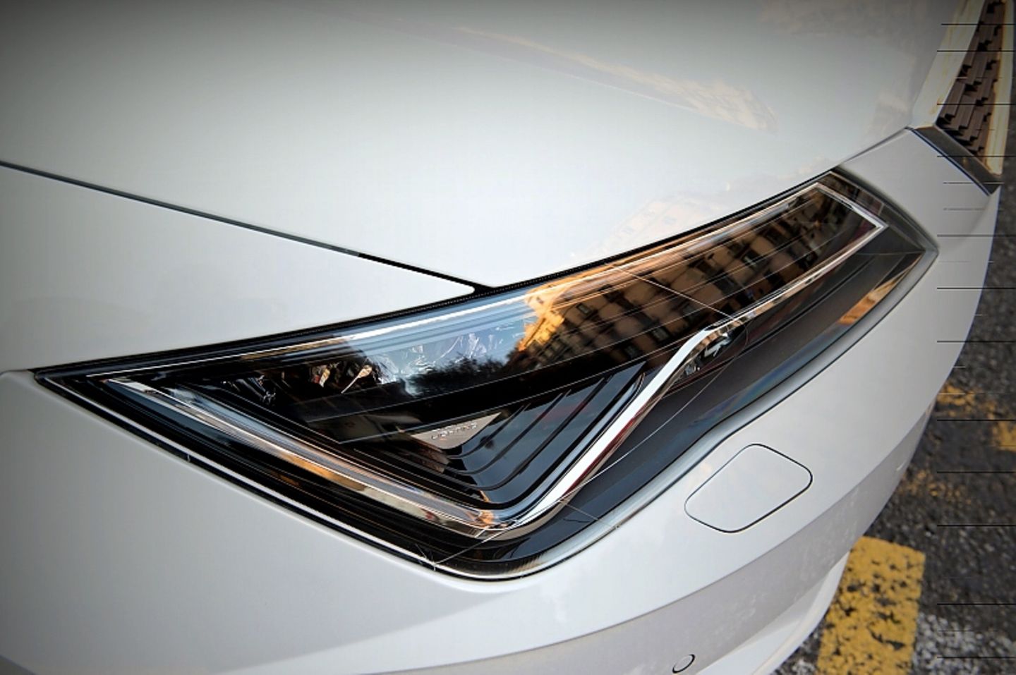 Die LED-Scheinwerfer des Seat Leon bekamen ein neues Design
