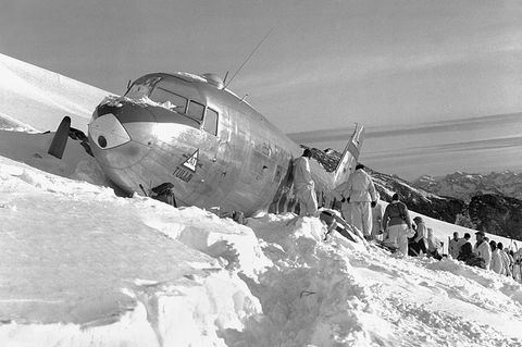 Dakota DC-3 der US Air-Force auf dem Gauligletscher
