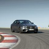 Acht Zylinder treiben ihn an.