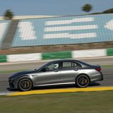Der Mercedes AMG E 63 S 4Matic+ ist 4,99 Meter lang,...