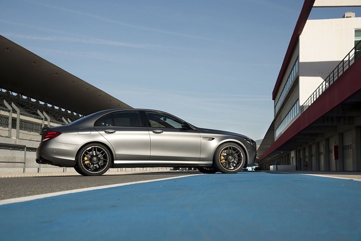 612 PS ist er stark.