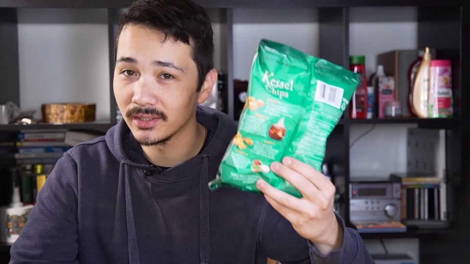 Unrealistische Portionsangaben: Experiment zeigt, wie Hersteller Chips und Müsli gesundrechnen Unrealistische Portionsangaben: Experiment zeigt, wie Hersteller Chips und Müsli gesundrechnen