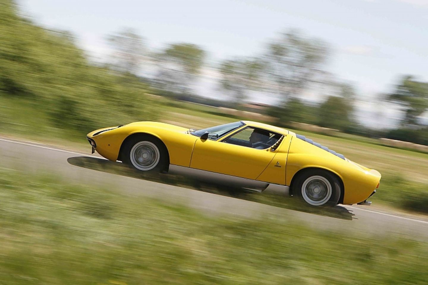 Der Lamborghini Miura SV schafft 285 km/h Spitze
