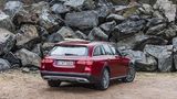 Der Aufpreis zum normalen T-Modell beträgt 4.000 Euro.