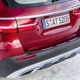 Hinter dieser Klappe finden bis zu 1.820 Liter Gepäck Platz.