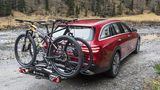 Bis zu 100 Kilogramm kann der Mercedes E 220 d All-Terrain auf seine Anhängerkupplung packen.