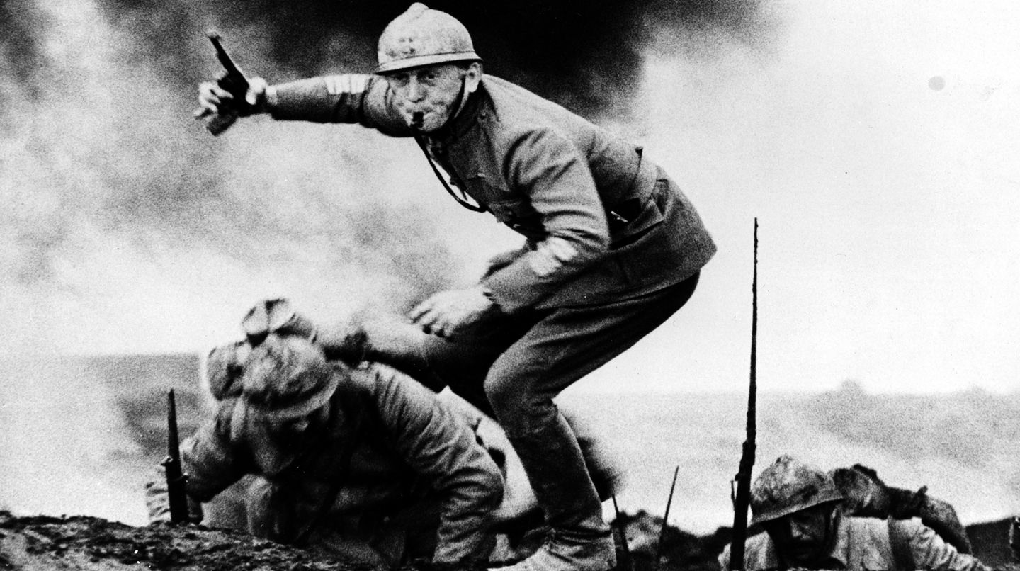 1957 drehte er zusammen mit Regisseur Stanley Kubrick den Anti-Kriegsfilm "Wege zum Ruhm". Es blieb nicht die einzige Zusammenarbeit der beiden großen Künstler.