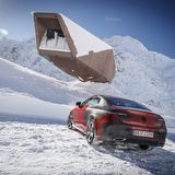 Vier Erwachsene finden gut Platz im neuen Mercedes E-Klasse Coupé.