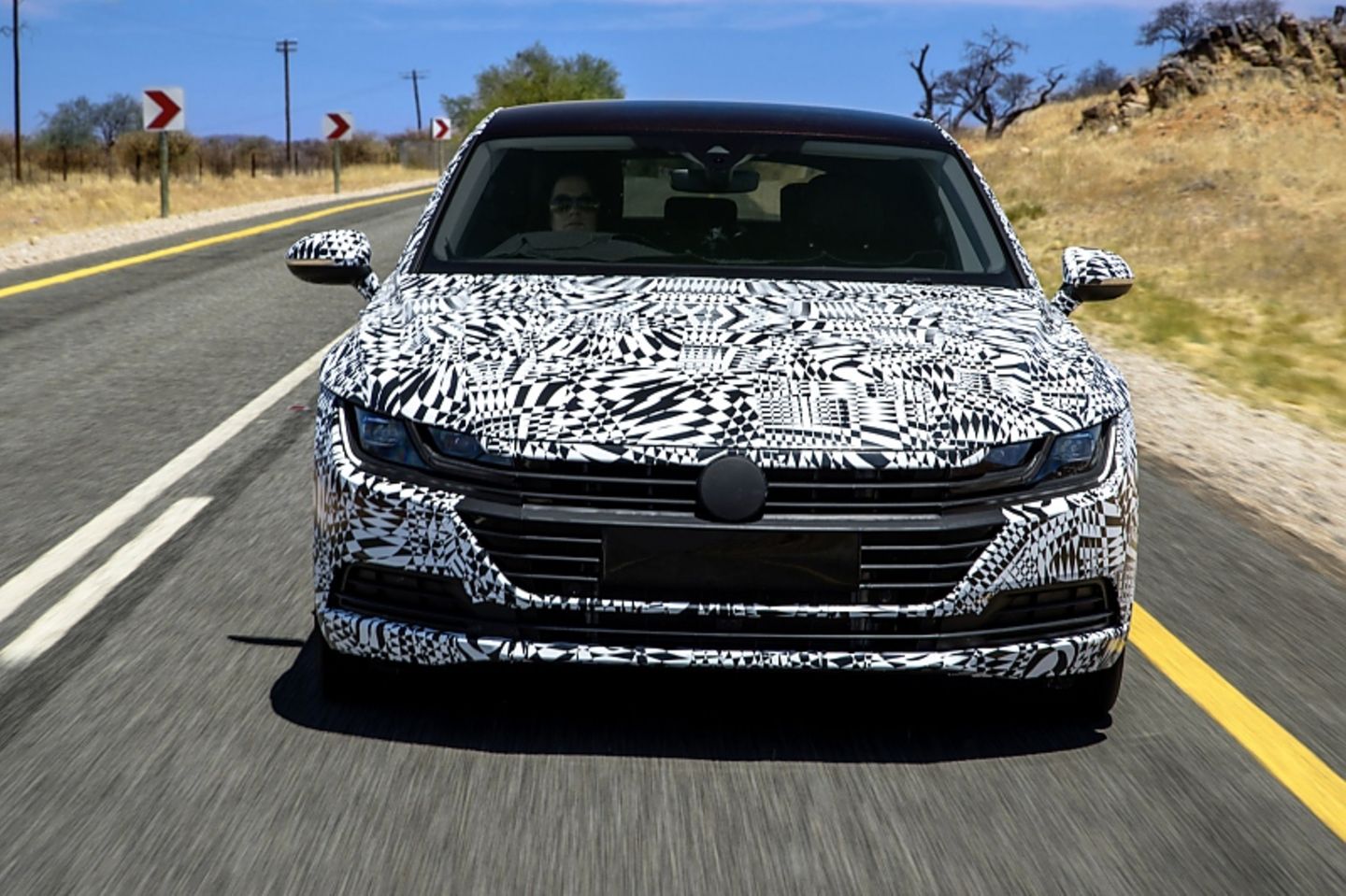 VW Arteon Prototyp