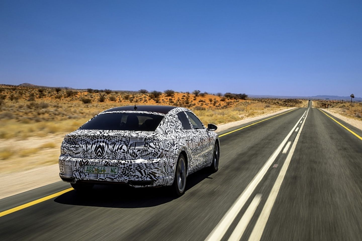 VW Arteon Prototyp - bei 35.000 Euro geht es los