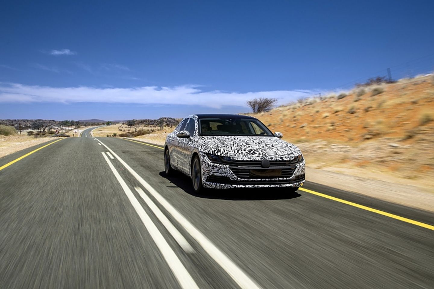 VW Arteon Prototyp