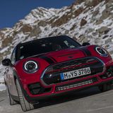 Im Normalfall verteilt der Allradantrieb verteilt die Kraft paritätisch auf die Achsen