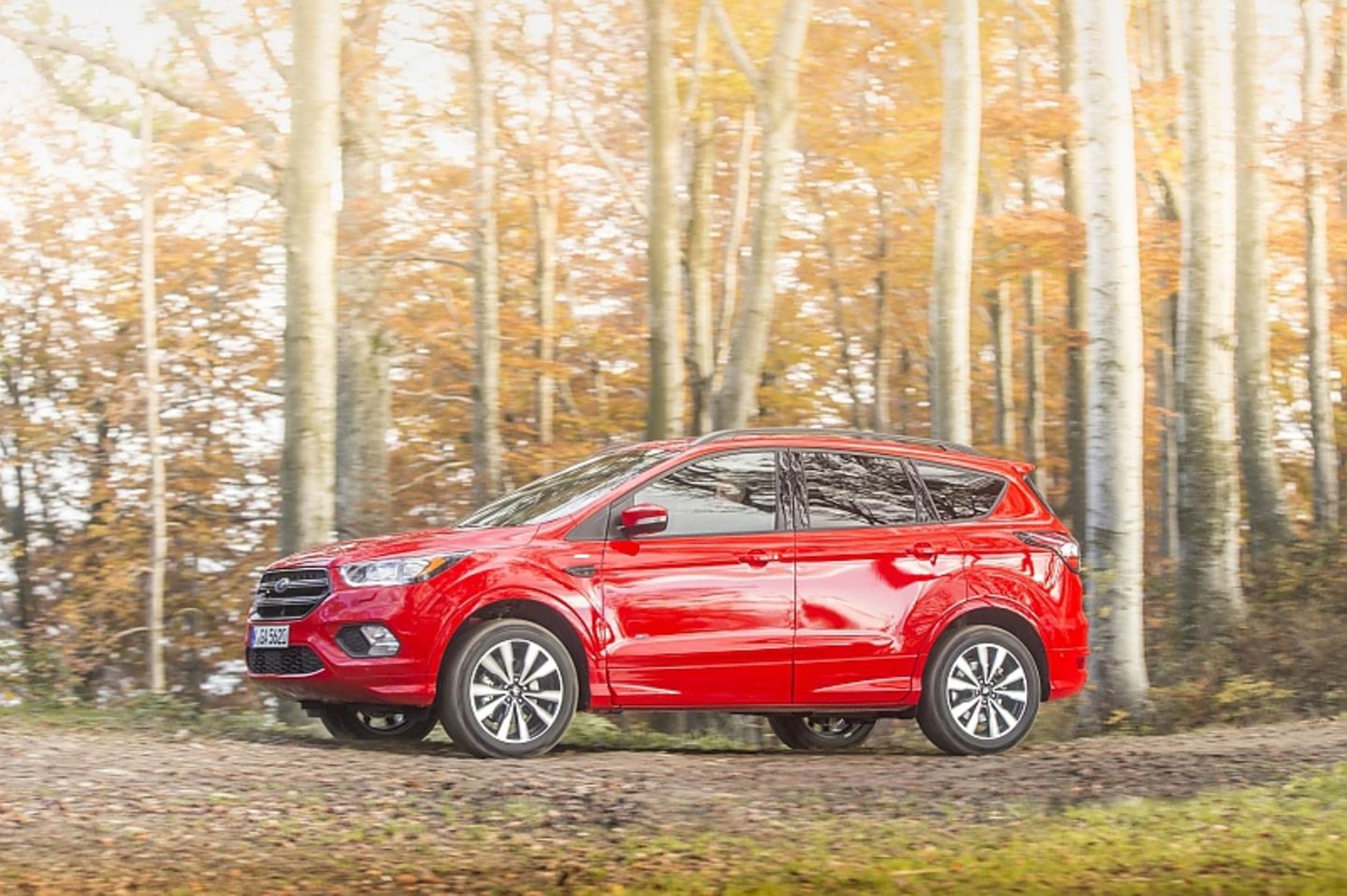 Ford Kuga ST Line 1.5 l EcoBoost 4x4 ist 4,54 Meter lang