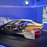 Der Fahrzeug Innenraum wird Teil des menschlichen Mikro-Kosmos