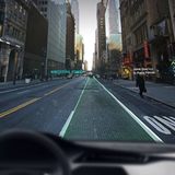 Das Start Up WayRay nutzt die ganze Windschutzscheibe als Projektionsfläche