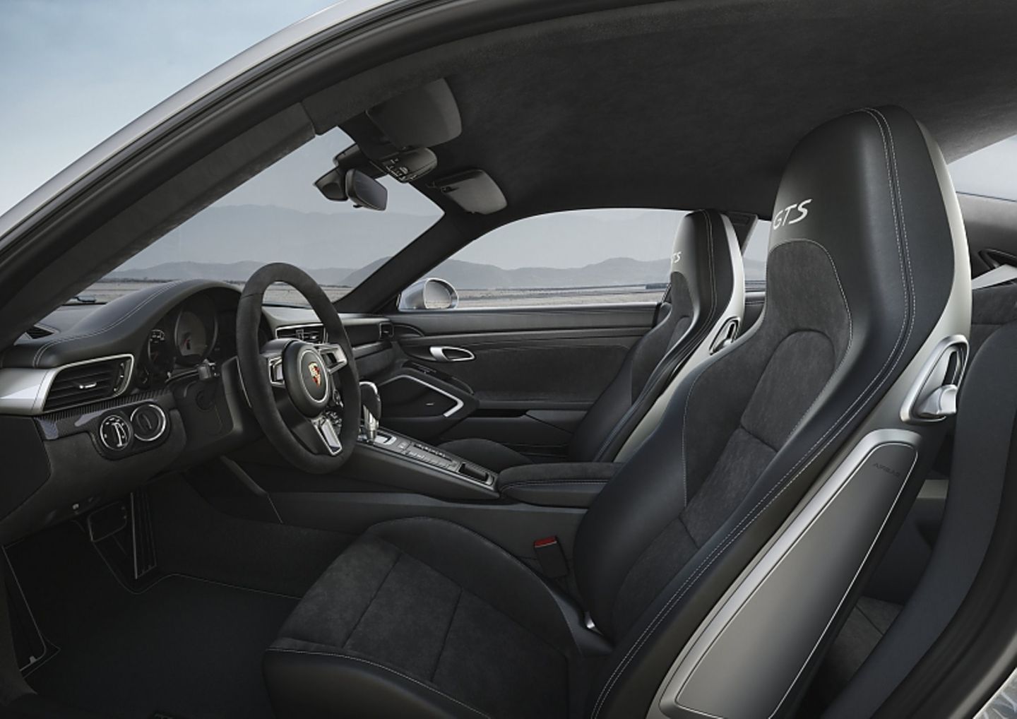 Serienmäßige Sportsitze im Porsche 911 GTS