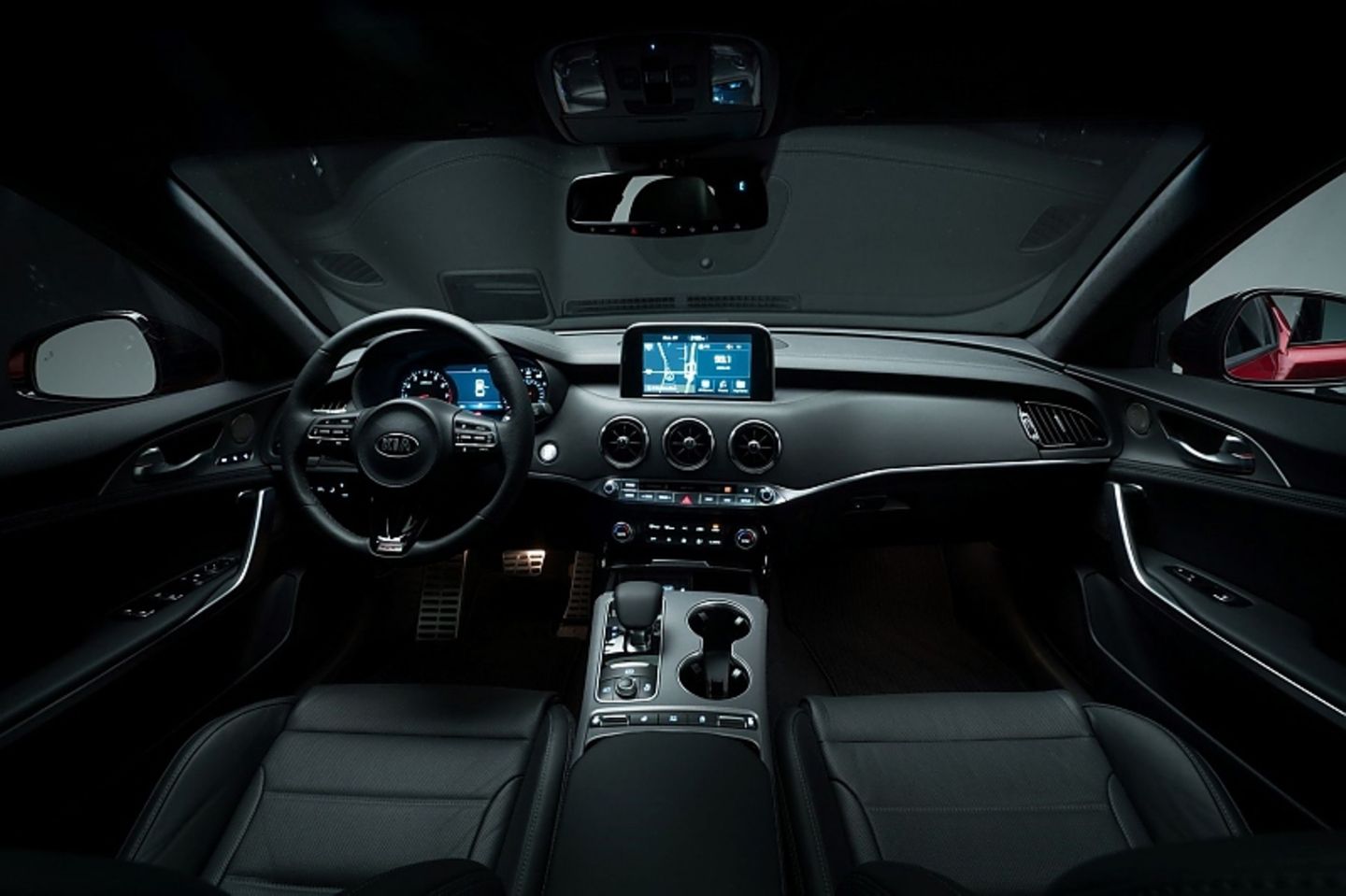 Das Cockpit kommt mit deutlich weniger Schalter aus