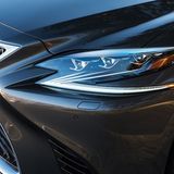 Scharf gezeichnete LED-Scheinwerfer