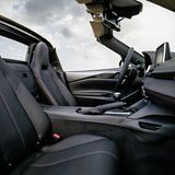 Mazda MX-5 RF 2.0 - wenig Platz für zwei Personen