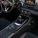 Mazda MX-5 RF 2.0 - startet bei 29.890 Euro