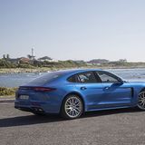 Der Porsche Panamera 4 E Hybrid erreicht nach 4,6 Sekunden 100 km/h