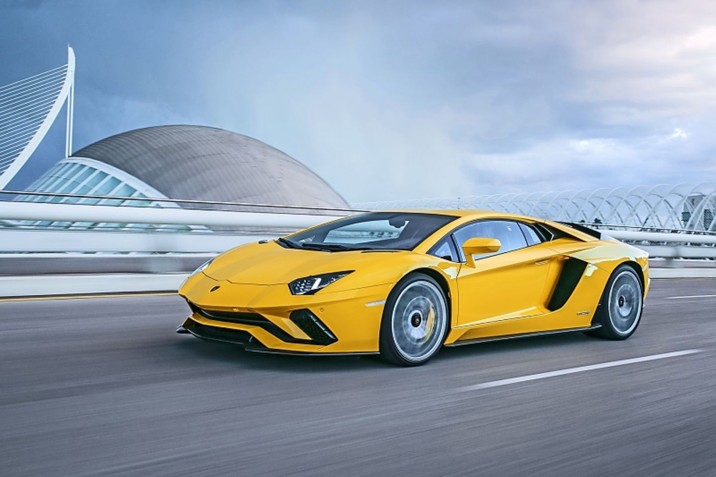 Der Lamborghini Aventador S hat vorne 130 Prozent mehr Abtrieb
