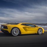 Der Lamborghini Aventador S ist 4,80 Meter lang