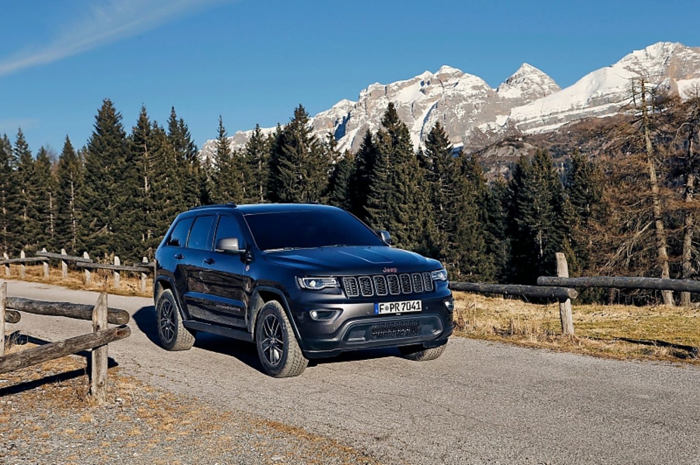 Der Jeep Grand Cherokee Trailhawk kostet mindestens 64.400 Euro
