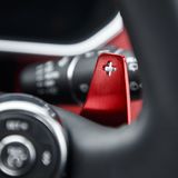 Die roten Paddel sind beim Range Rover Autobiography Dynamic Serie